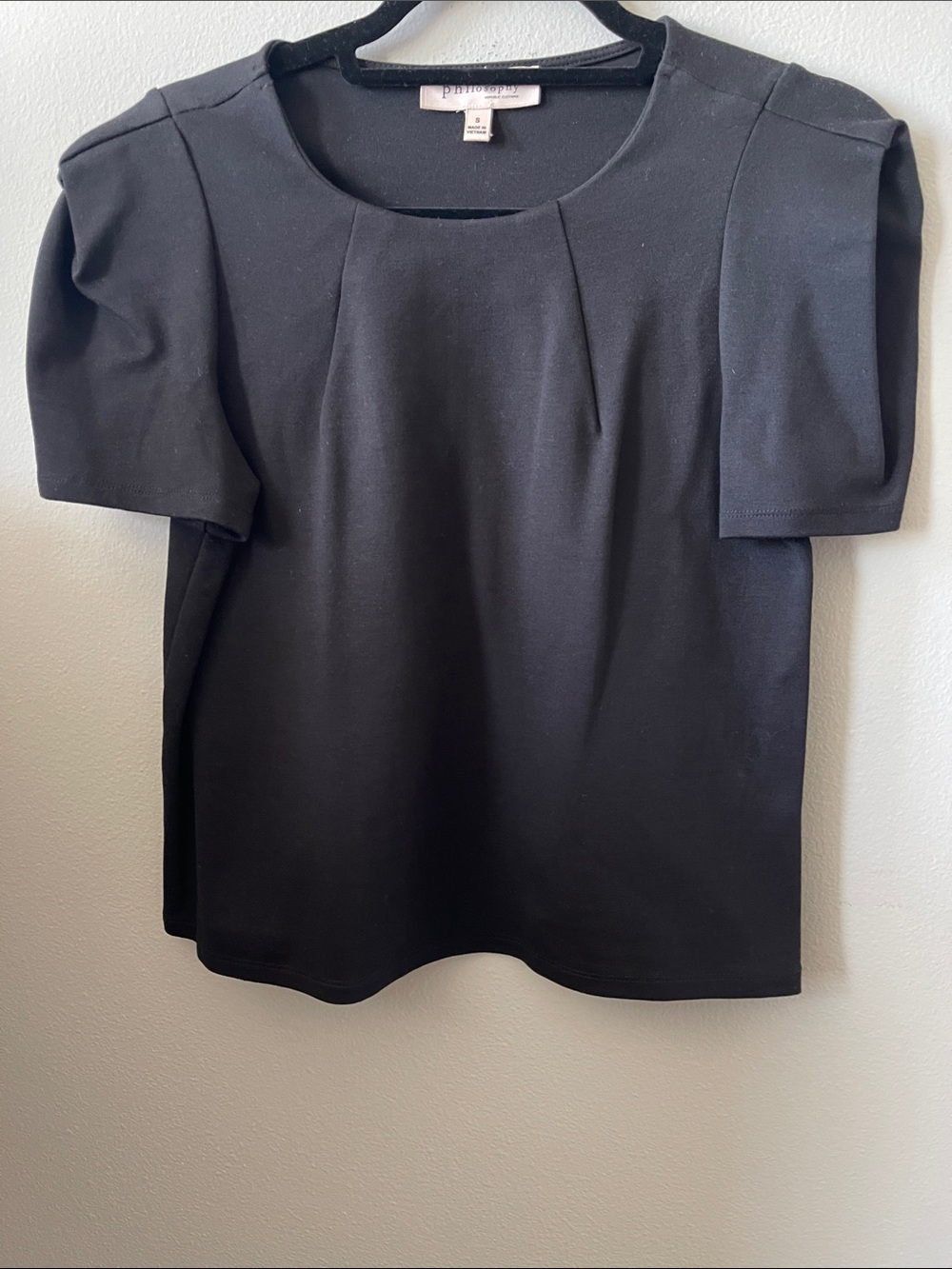 Philosophy Black Pleated Crewneck Short Sleeve Top